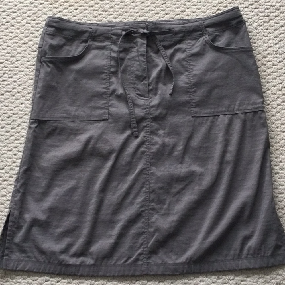 Mountain Equipment Co-op grey skirt